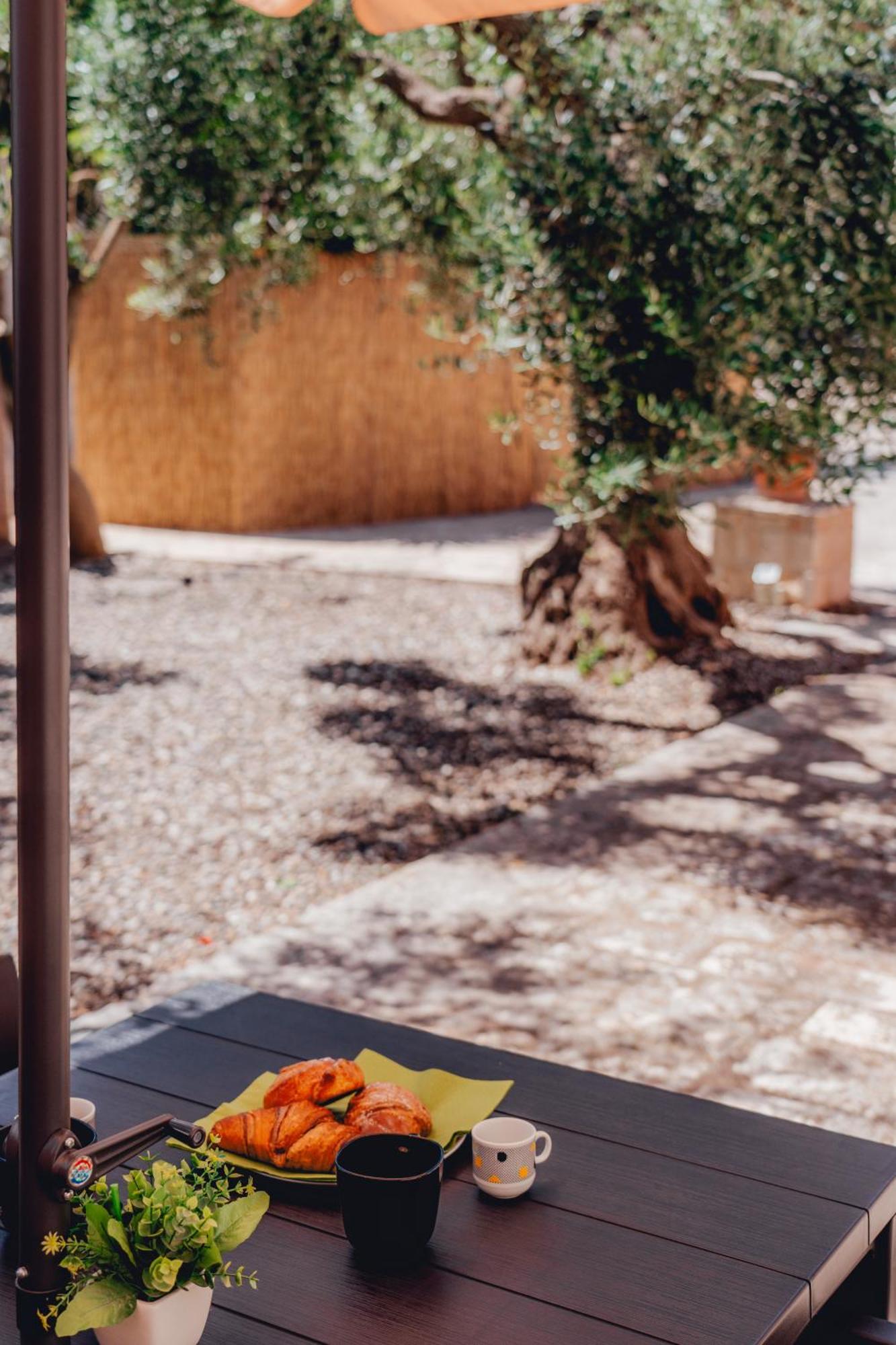 Loli Trulli - Guest House Castellana Grotte Exterior photo